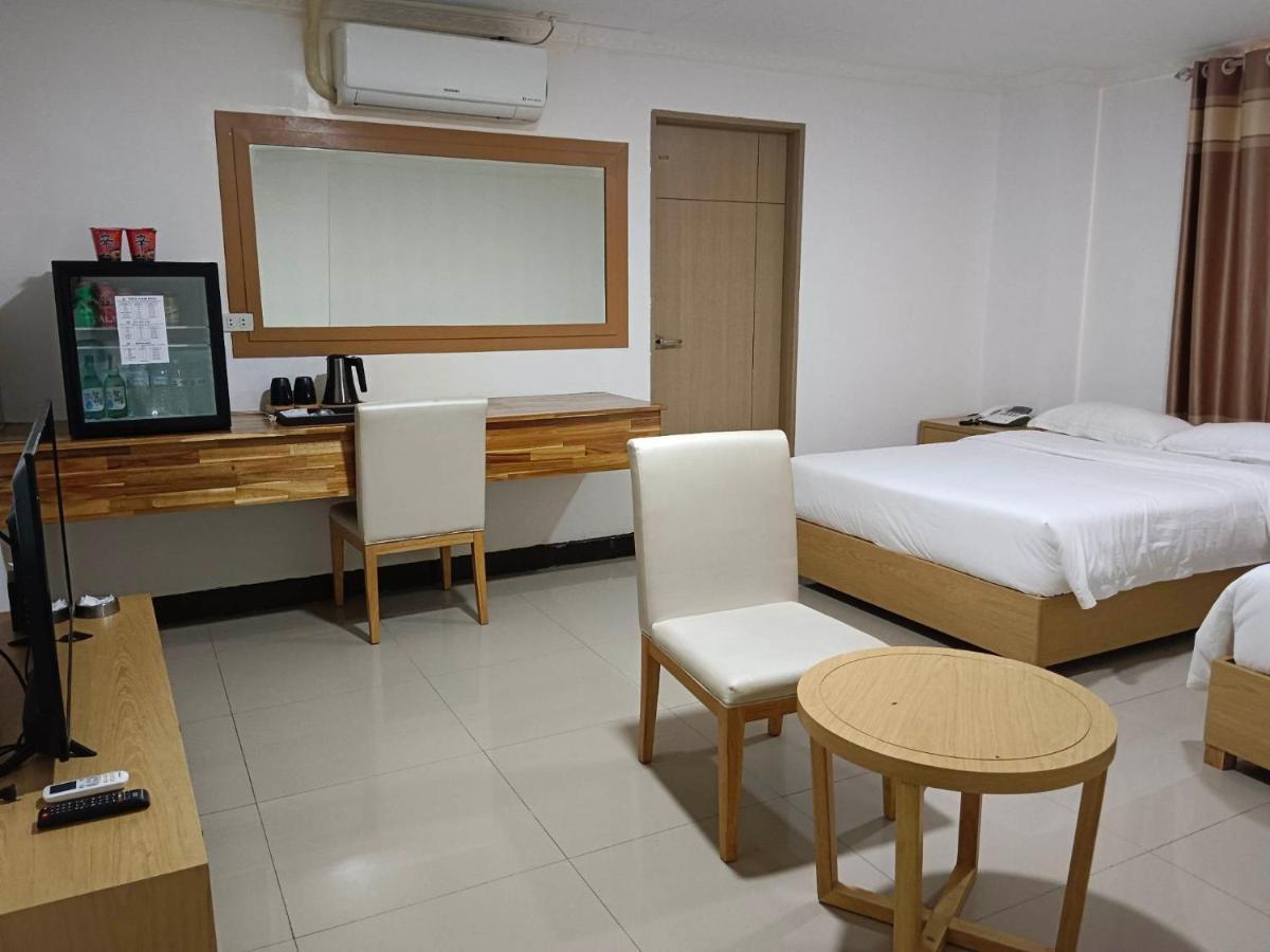 Punta Clark Hotel Clark Field Dış mekan fotoğraf