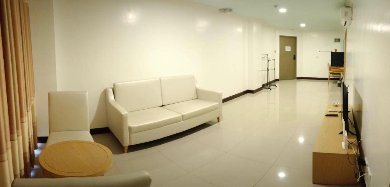 Punta Clark Hotel Clark Field Dış mekan fotoğraf