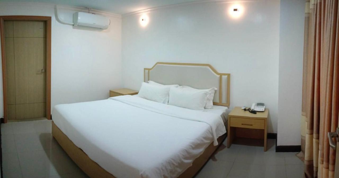Punta Clark Hotel Clark Field Dış mekan fotoğraf