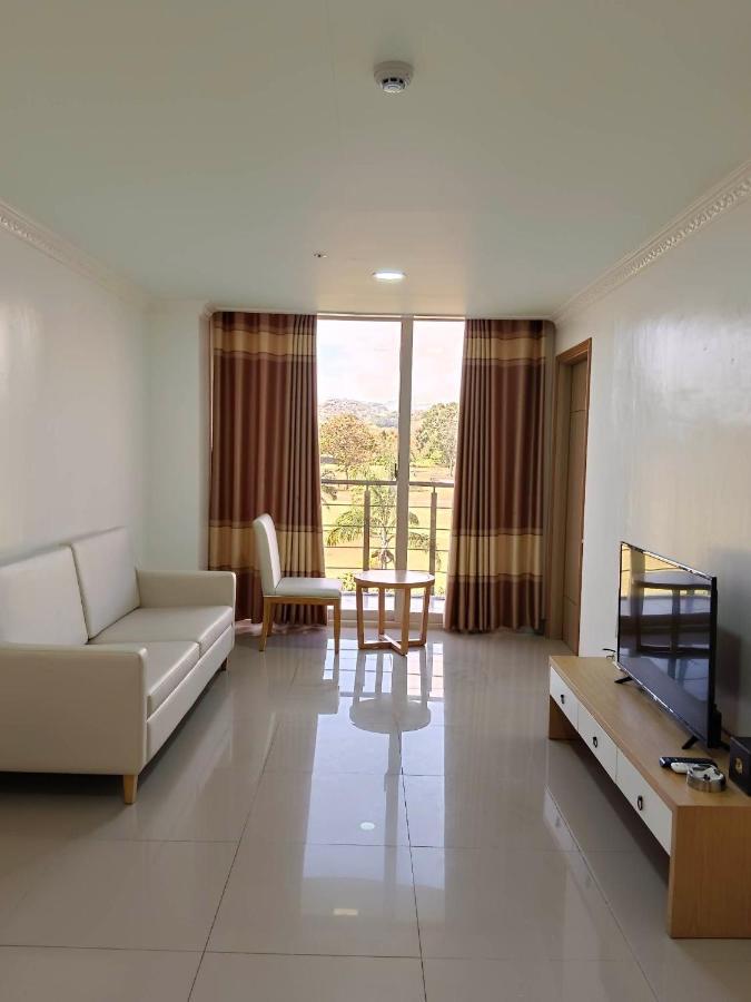 Punta Clark Hotel Clark Field Dış mekan fotoğraf